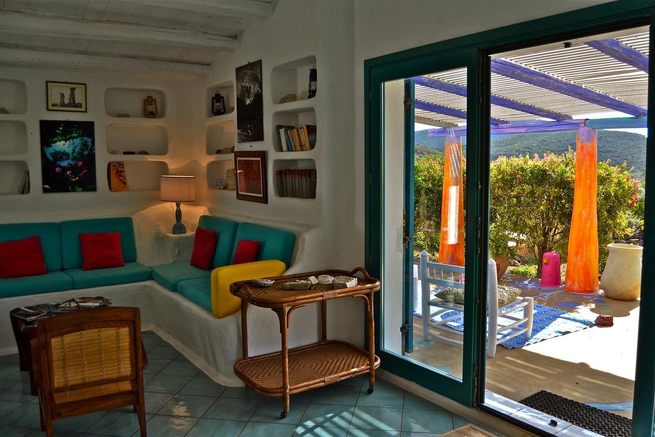 Poecylia Bed and Breakfast Carloforte  Exteriör bild