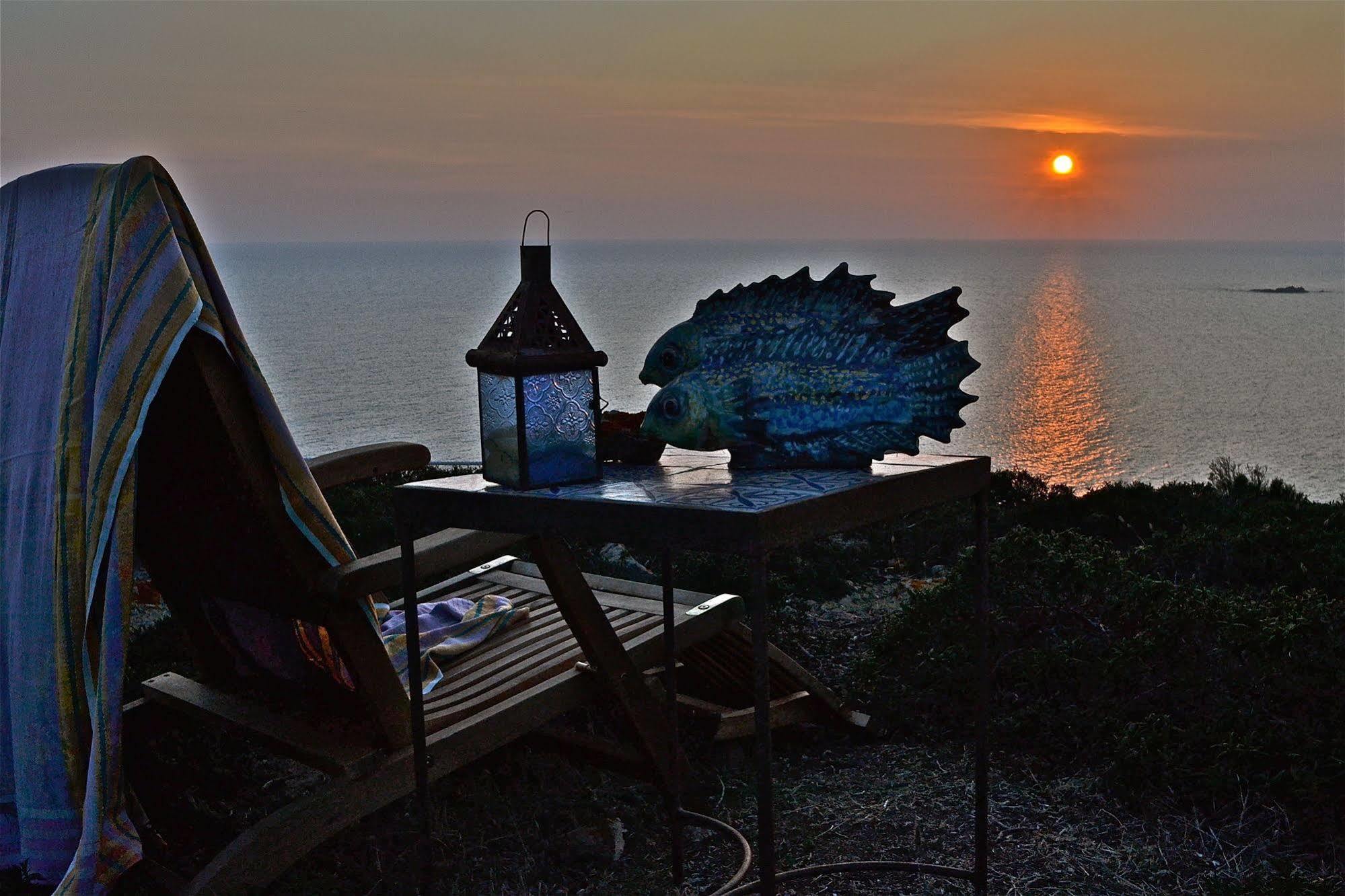 Poecylia Bed and Breakfast Carloforte  Exteriör bild